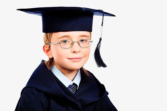 psdjpg青春毕业季海报素材png张开怀抱戴眼镜的小博士矢量png手绘涂鸦