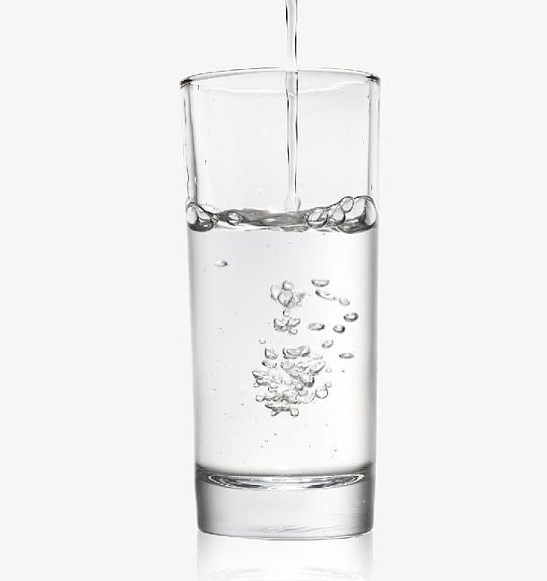 杯子里的白开水