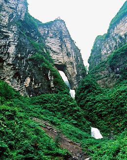 美丽象鼻山