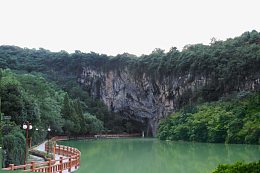 万华岩风景区