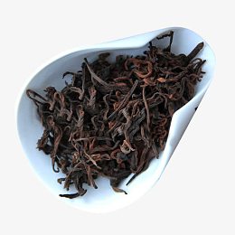 瓷碟里的安化黑茶图片素材