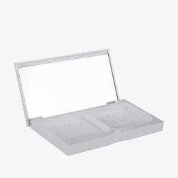 芭比波朗至盈亮白两用粉饼盒空盒