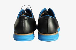 鞋子背面图