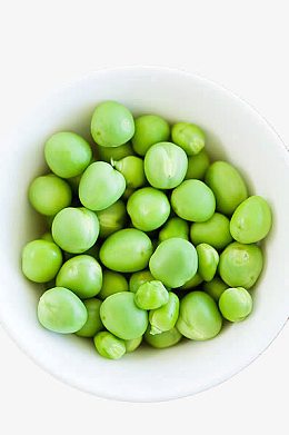 一碗青豆蔬菜