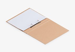 打开带白纸的牛皮纸文件夹