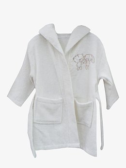 一件白色浴袍