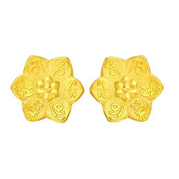 周大福六字真言黄金耳钉