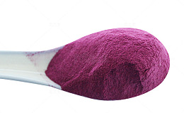 勺子里的紫薯粉