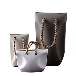 现代极简陶瓷花瓶