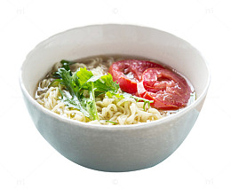 碗里的西红柿鸡蛋面
