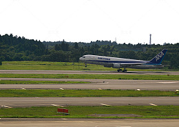 山坡上的起飞跑道