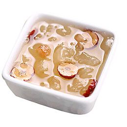 小方碗里的银耳羹