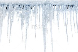 白色透明冰柱