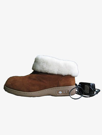 冬季棕色雪地靴