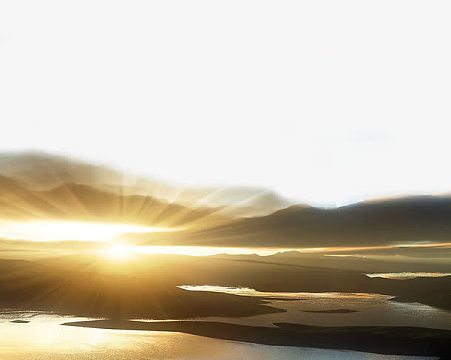 穿透云层的阳光