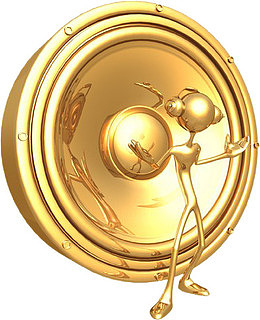 音响旁的小金人