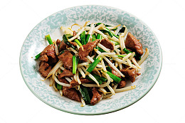 豆芽炒肉片