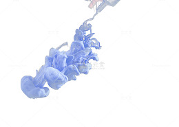 浅蓝色水中沉墨