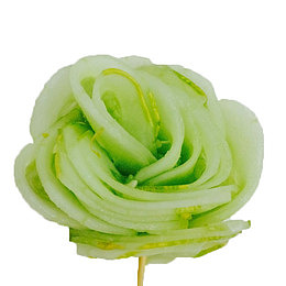 绿色蔬菜做的摆盘花