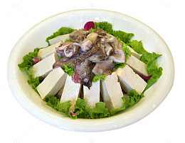 墨鱼炖豆腐