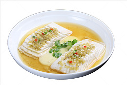 淡碟子里的清汤豆腐料理