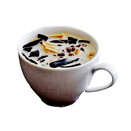 怀旧瓷杯装仙草奶茶