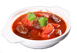 白色砂锅番茄牛腩汤