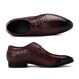 尖头系带擦色皮鞋