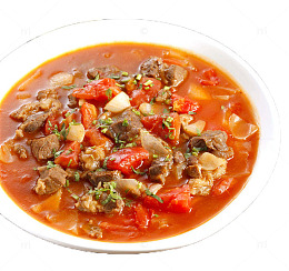 大盆番茄牛腩肉汤