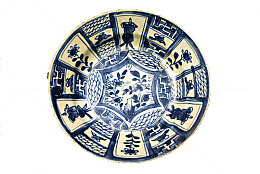 一个图案特别的盘子