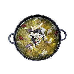 红枣铁锅炖鸡