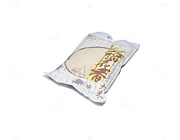 白色袋装大米稻花香素材