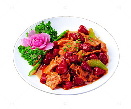 盘子里的炒菜牛肉