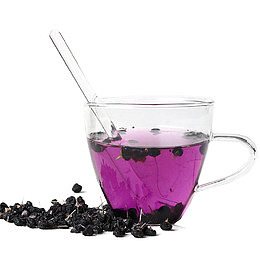 一杯黑枸杞茶青海特产