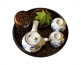 盘中的日式茶具组合