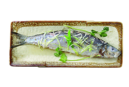 清蒸小鱼美食俯视