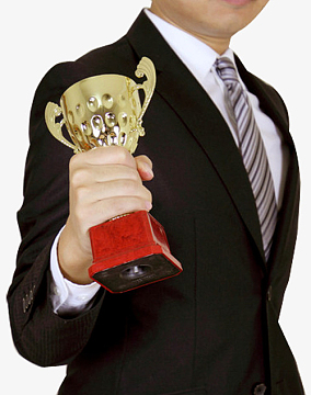 手举奖杯素材_手举奖杯图片元素-觅元素