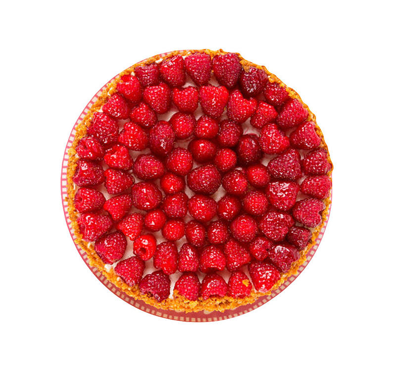 铺满红色草莓的生日蛋糕实物俯视