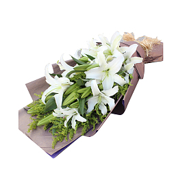 白色百合花花束设计