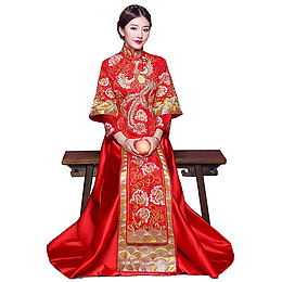 绣着凤的红色秀禾服