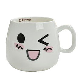 水杯  眨眼睛  抛媚眼