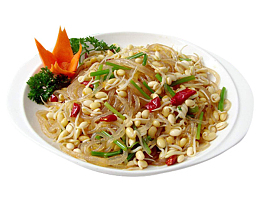 盘子里的菜辣椒炒黄豆芽