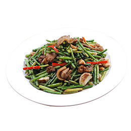 满满一盘美食蒜台炒肉