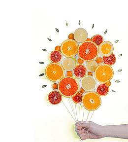 免抠手拿着水果气球装饰