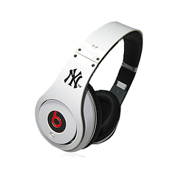 实物魔声耳机白色款免抠