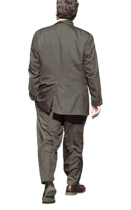 左手放兜里的行走男人背影
