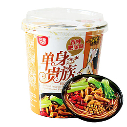 单身贵族桶装面肥肠粉