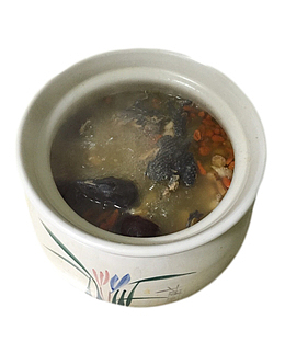 小炖锅美味乌鸡炖汤