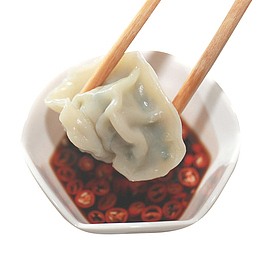 蘸辣酱的煎饺素材