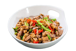 胡萝卜美味泡椒鸡杂